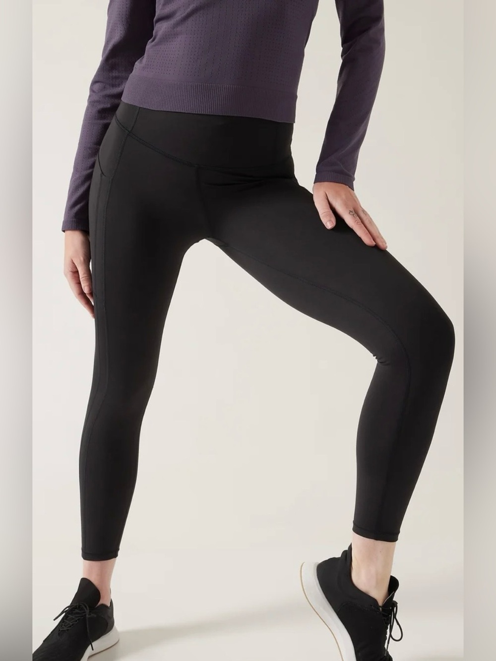 Athleta Ultimate Stash 7/8 Tight Black High Rise Pocket Leggings Size Large